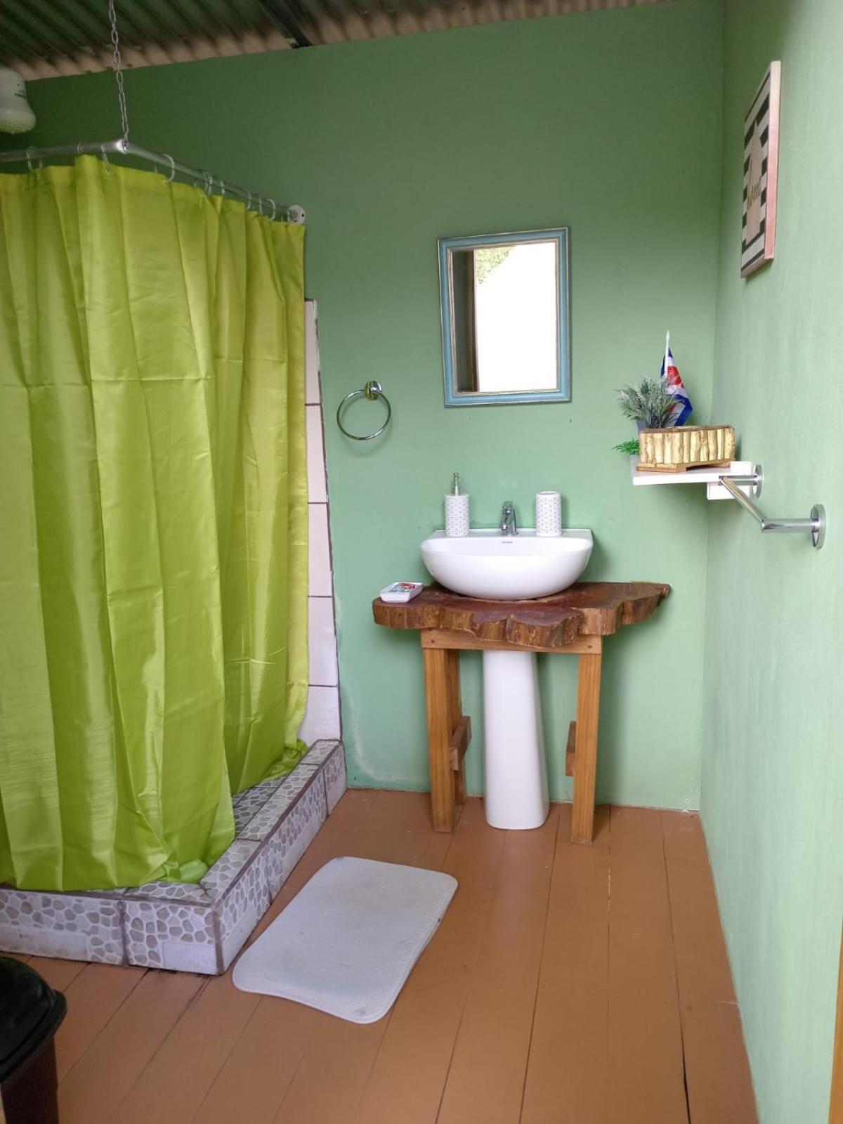 Glamping Naioth Apartment Guapiles Luaran gambar